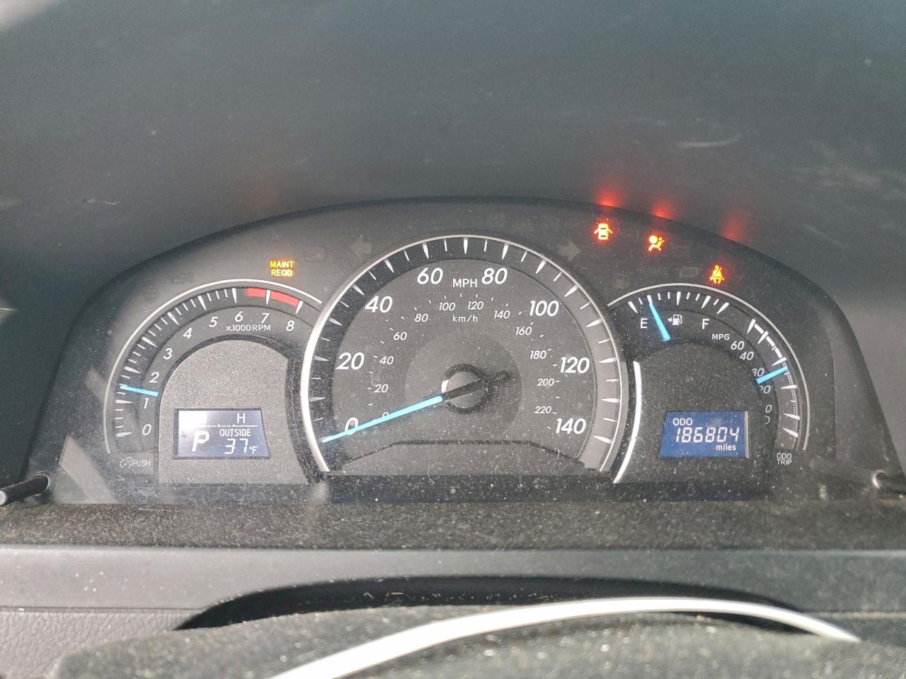 2013 TOYOTA CAMRY L photo 9