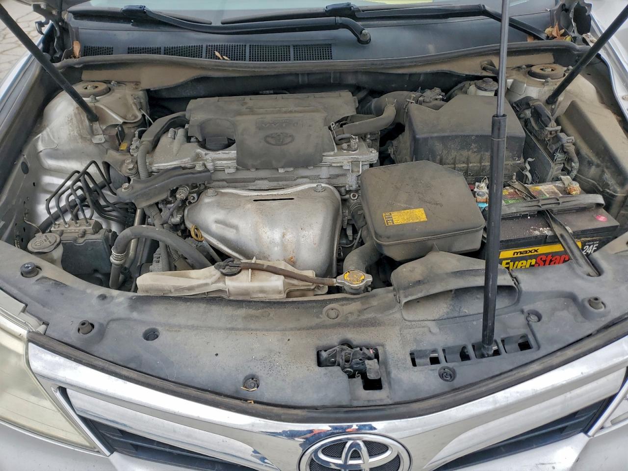 2013 TOYOTA CAMRY L photo 11