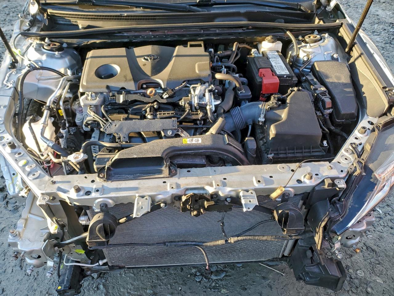 2020 TOYOTA CAMRY LE photo 21