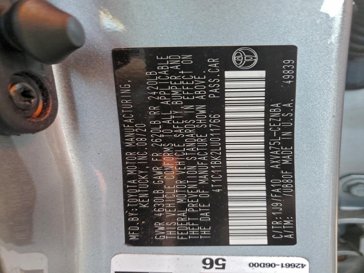 2020 TOYOTA CAMRY LE photo 25