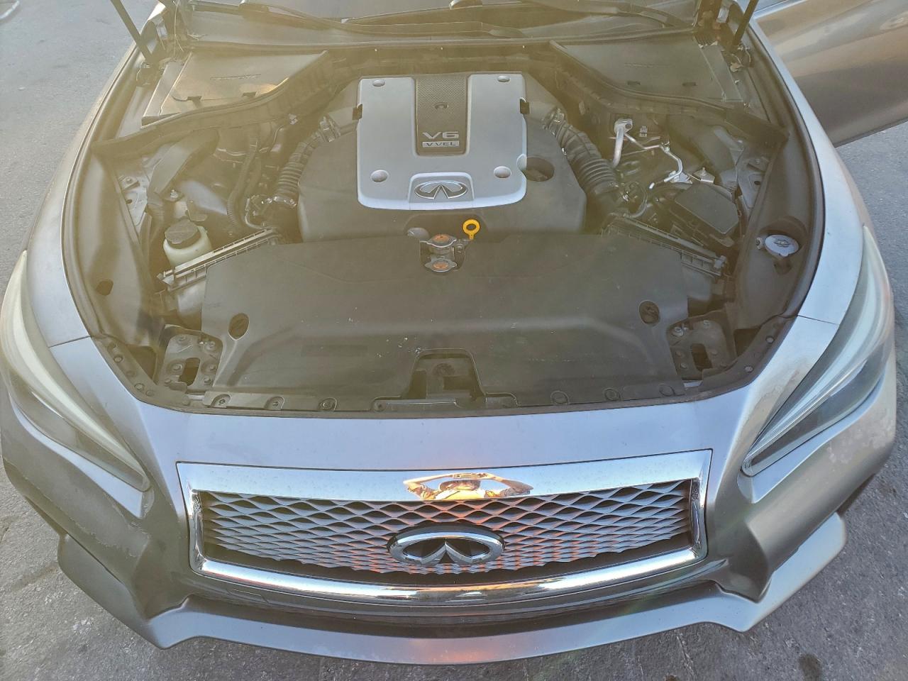 2015 INFINITI Q50 BASE photo 31