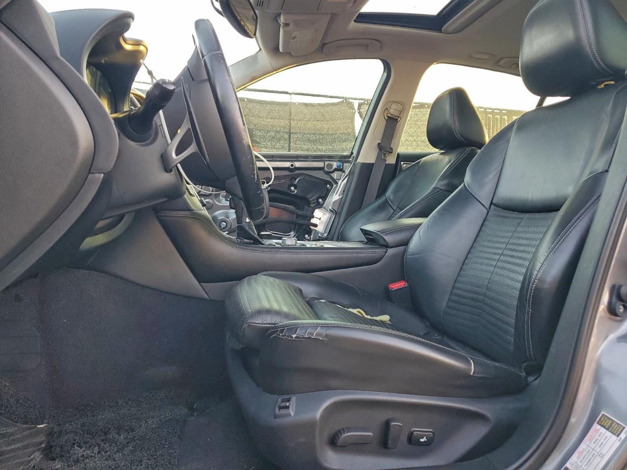 2015 INFINITI Q50 BASE photo 19