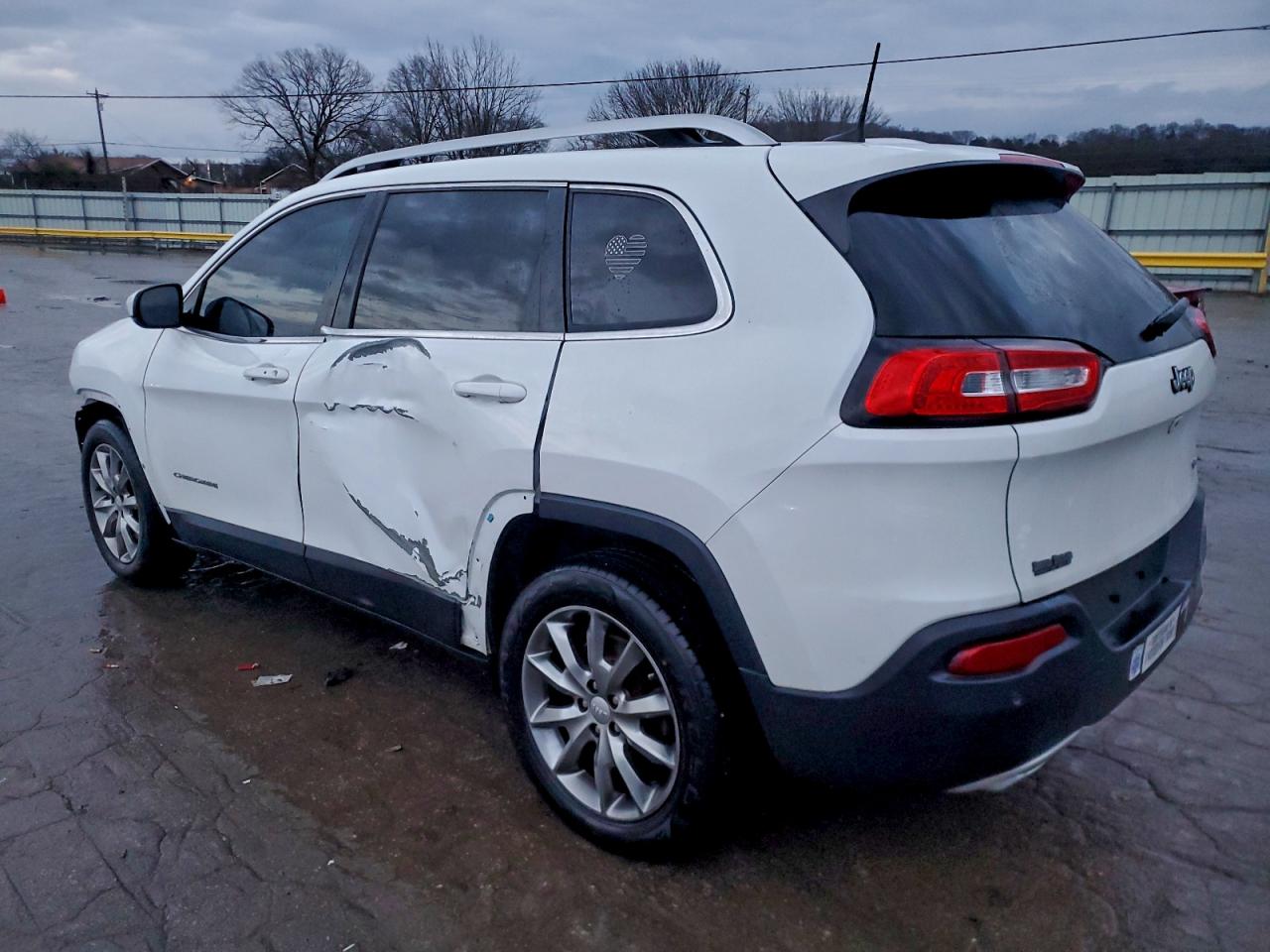 2018 JEEP CHEROKEE LIMITED photo 4