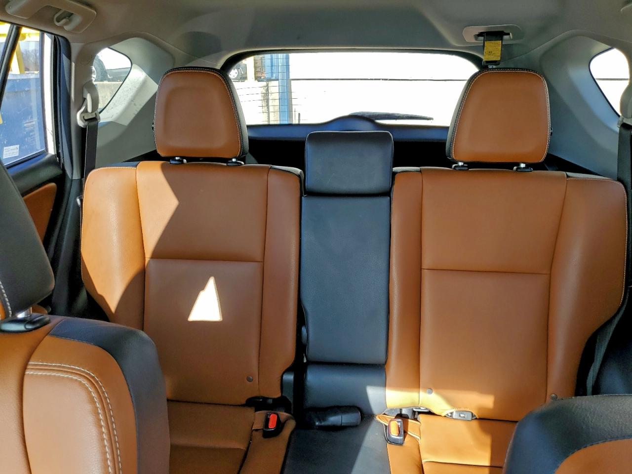 2017 TOYOTA RAV4 LIMITED photo 28