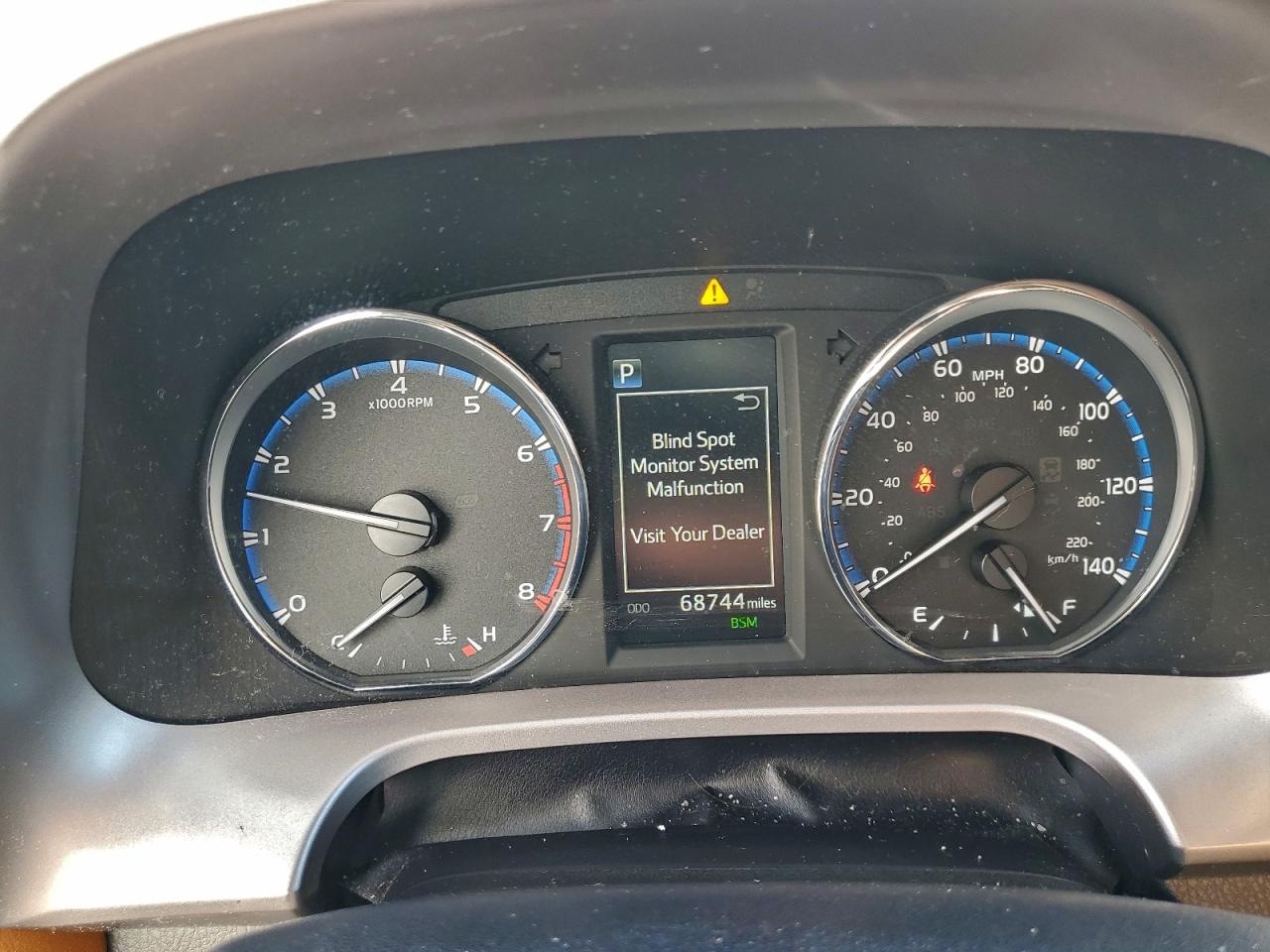 2017 TOYOTA RAV4 LIMITED photo 25