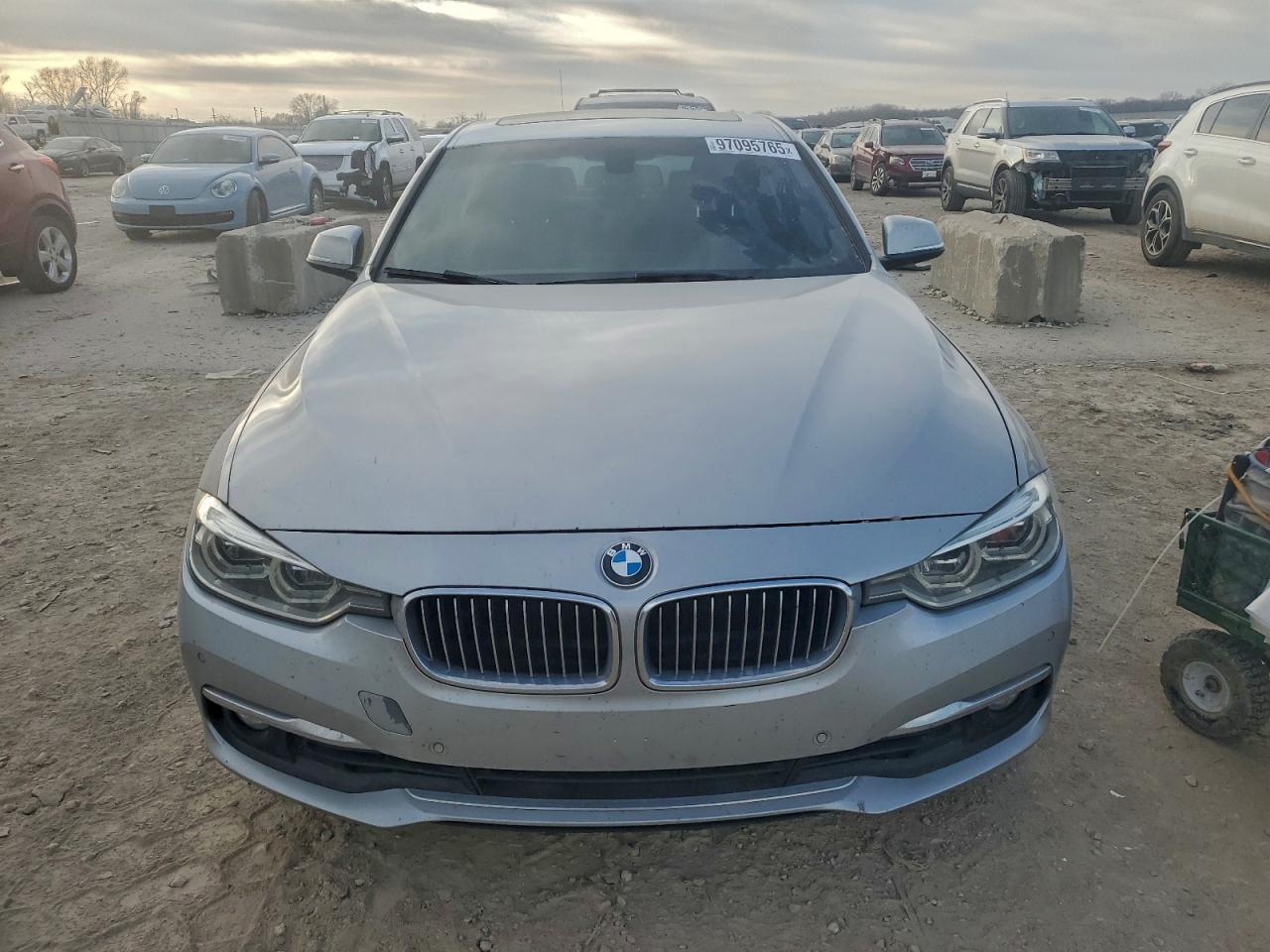 2017 BMW 330 XI photo 13