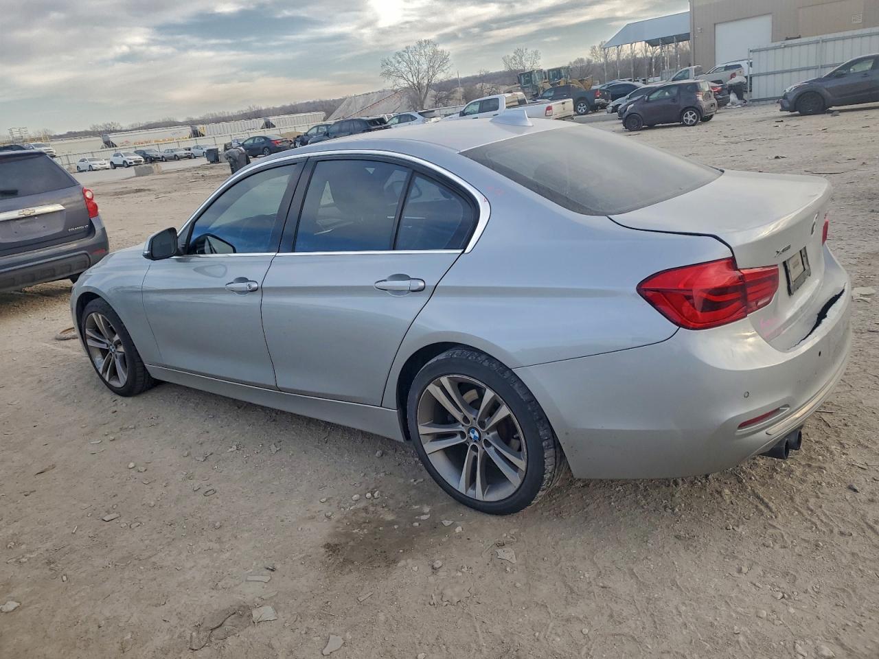 2017 BMW 330 XI photo 4