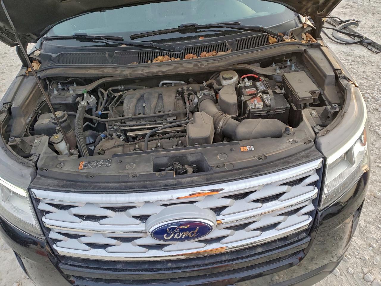 2019 FORD EXPLORER XLT photo 12