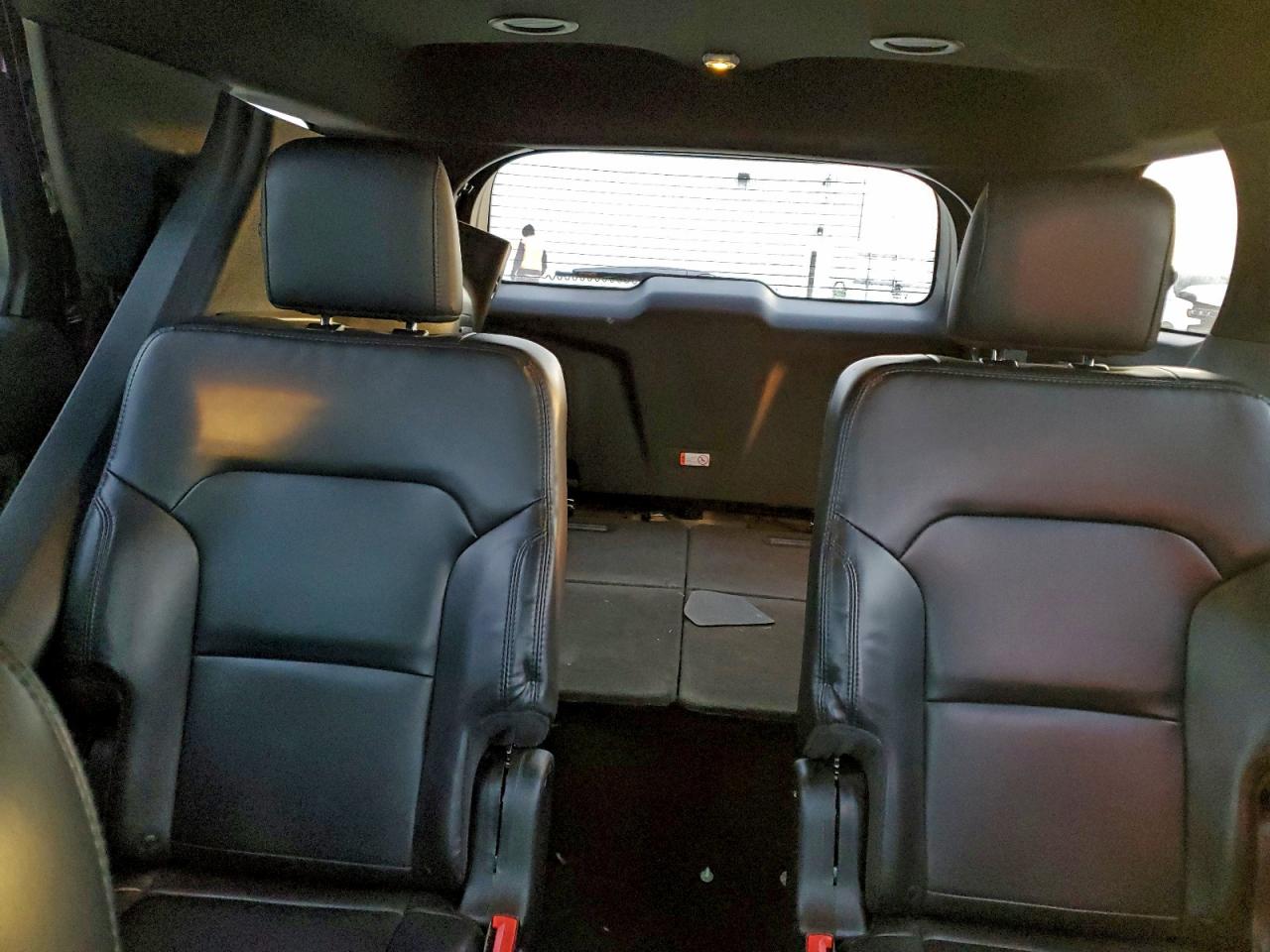 2019 FORD EXPLORER XLT photo 10