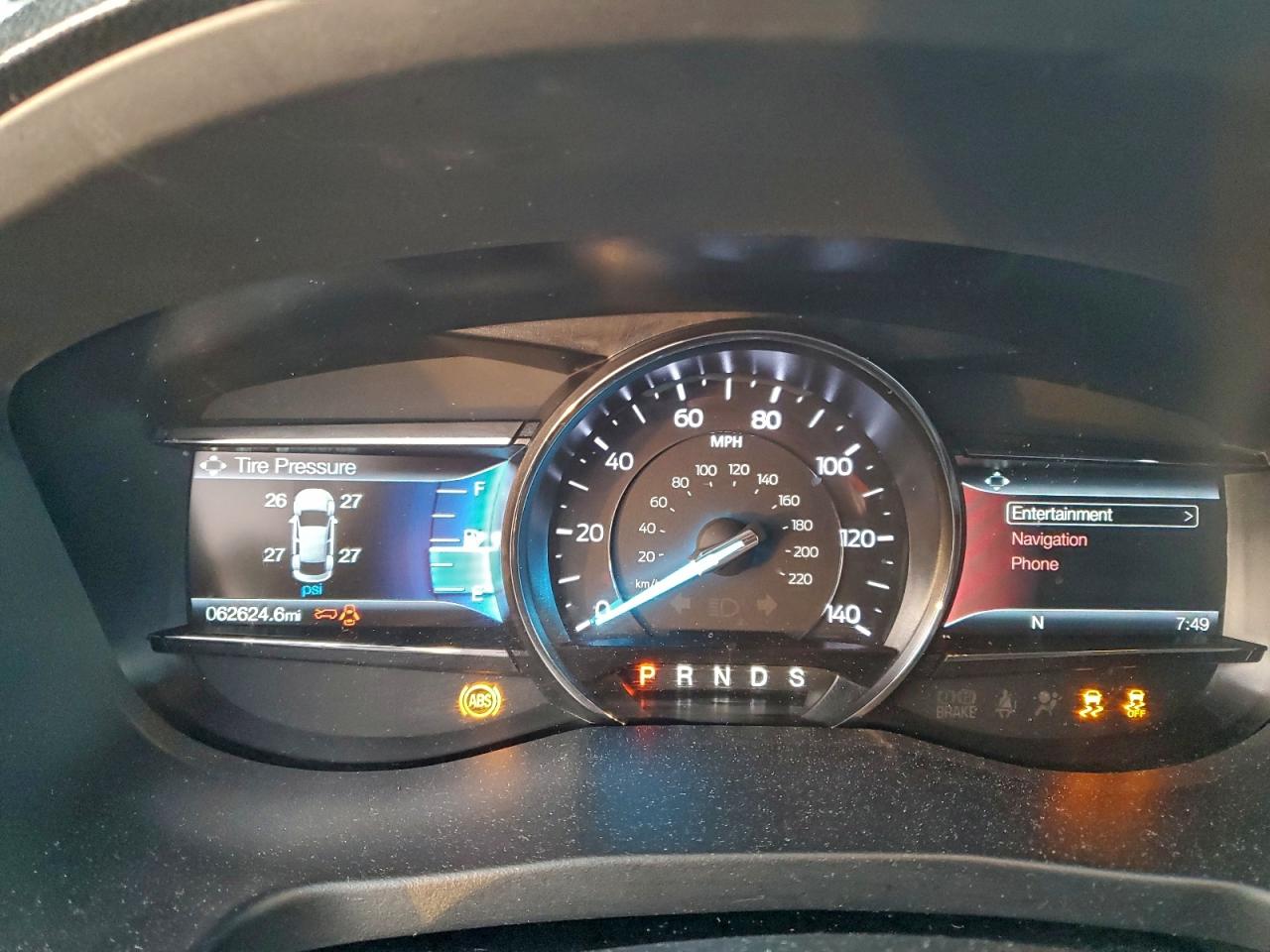 2019 FORD EXPLORER XLT photo 9