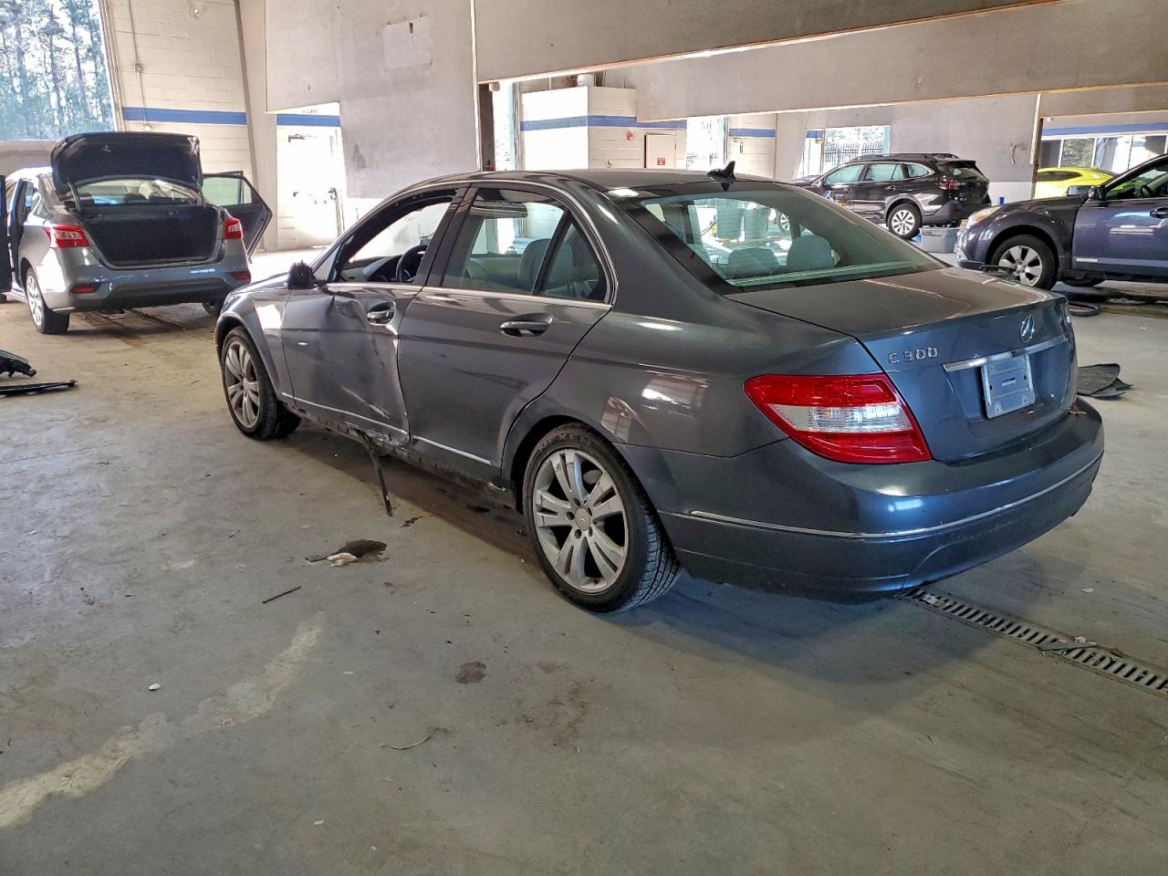 2010 MERCEDES-BENZ C 300 4MATIC photo 2