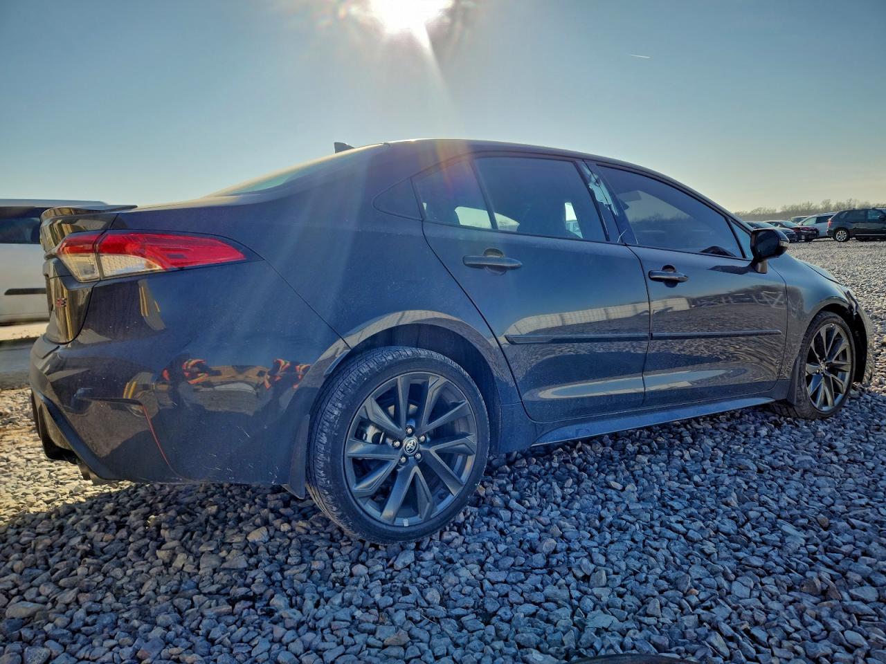 2025 TOYOTA COROLLA SE photo 3