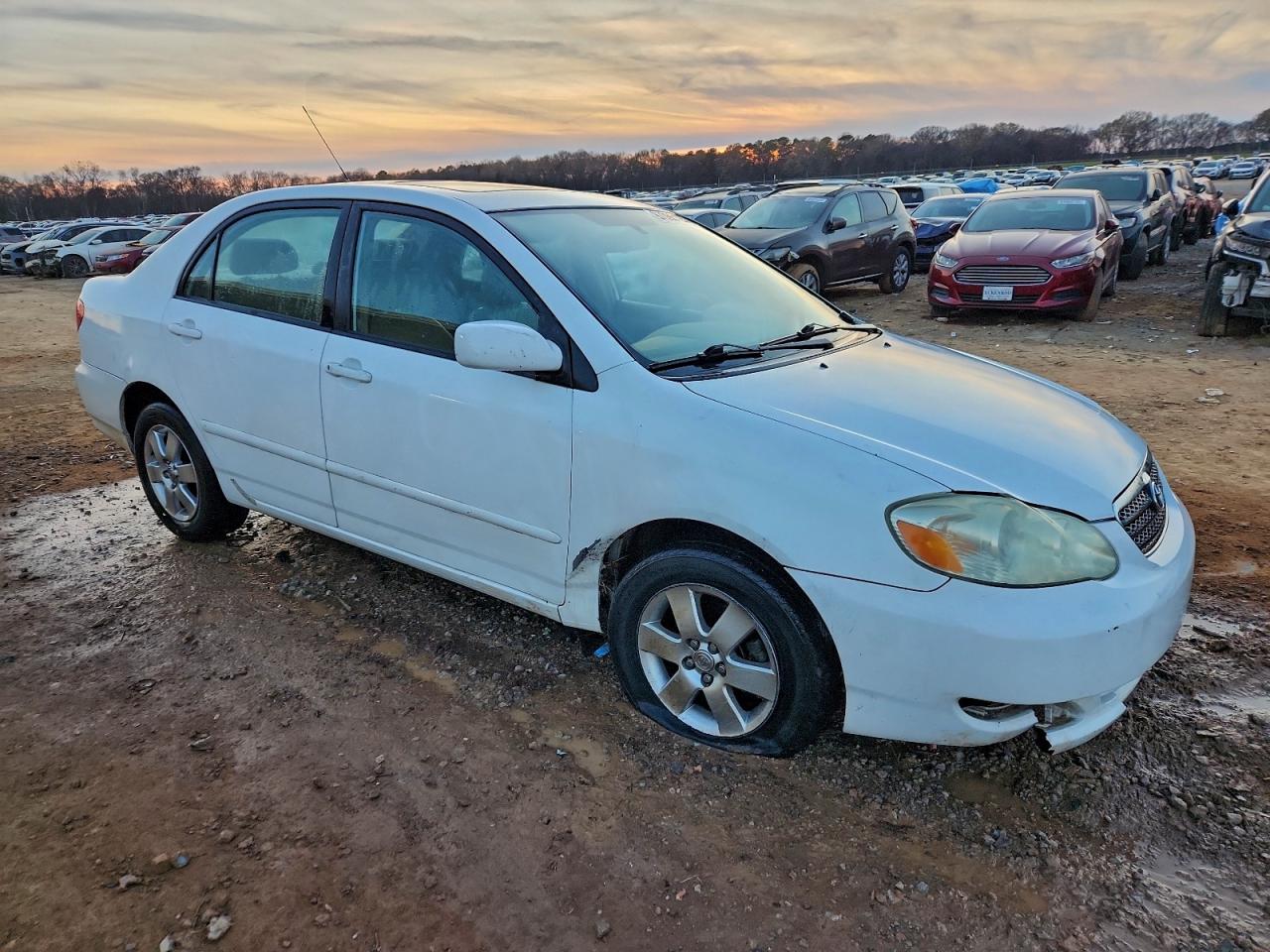 2005 TOYOTA COROLLA CE photo 4