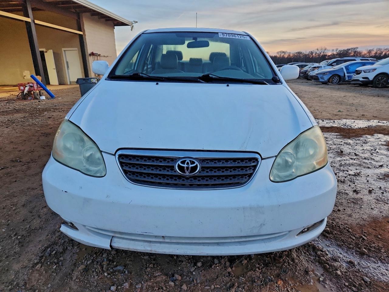 2005 TOYOTA COROLLA CE photo 5