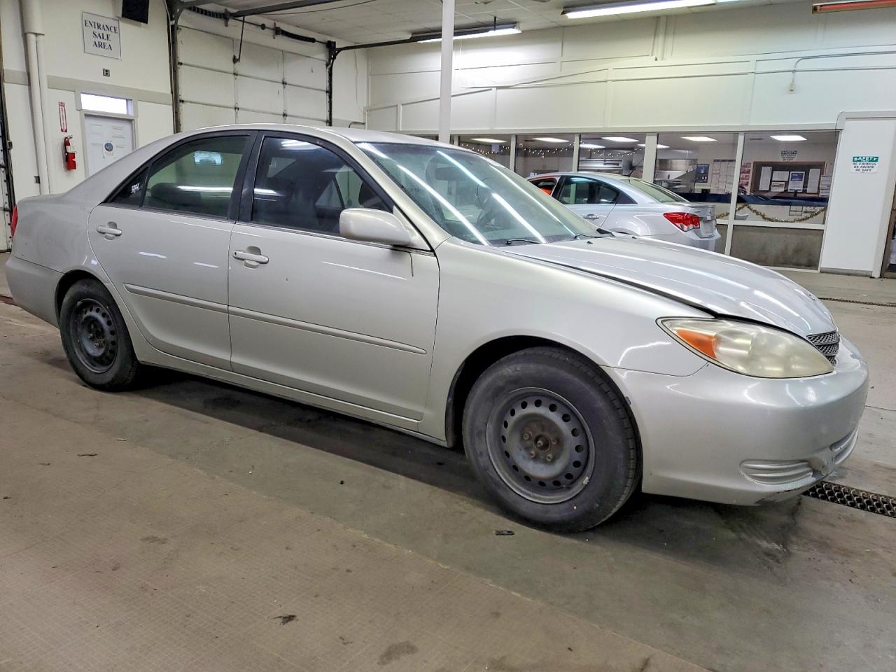 2002 TOYOTA CAMRY LE photo 7