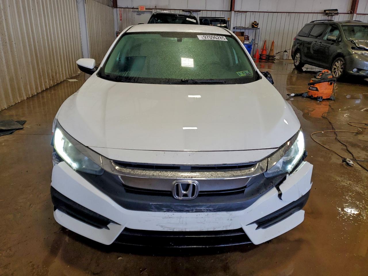 2016 HONDA CIVIC LX photo 5
