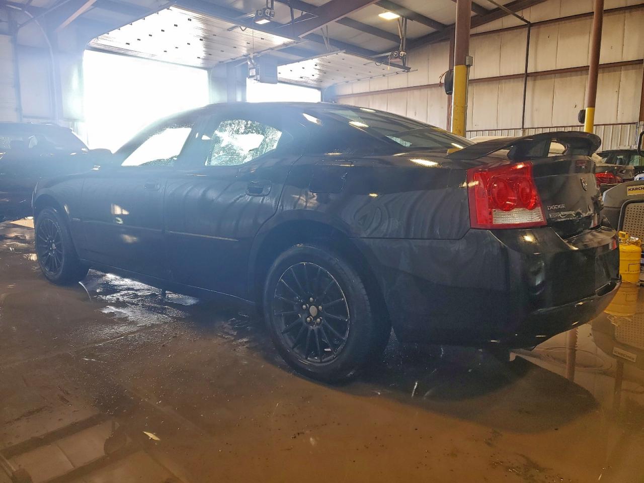 2010 DODGE CHARGER R/T photo 2