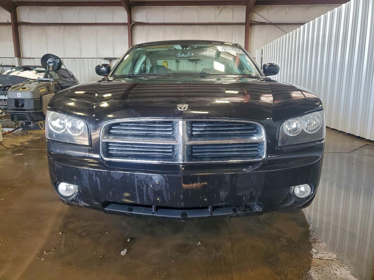 2010 DODGE CHARGER R/T photo 5