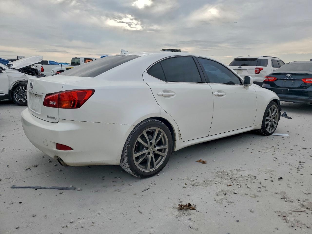2008 LEXUS IS 250 photo 3