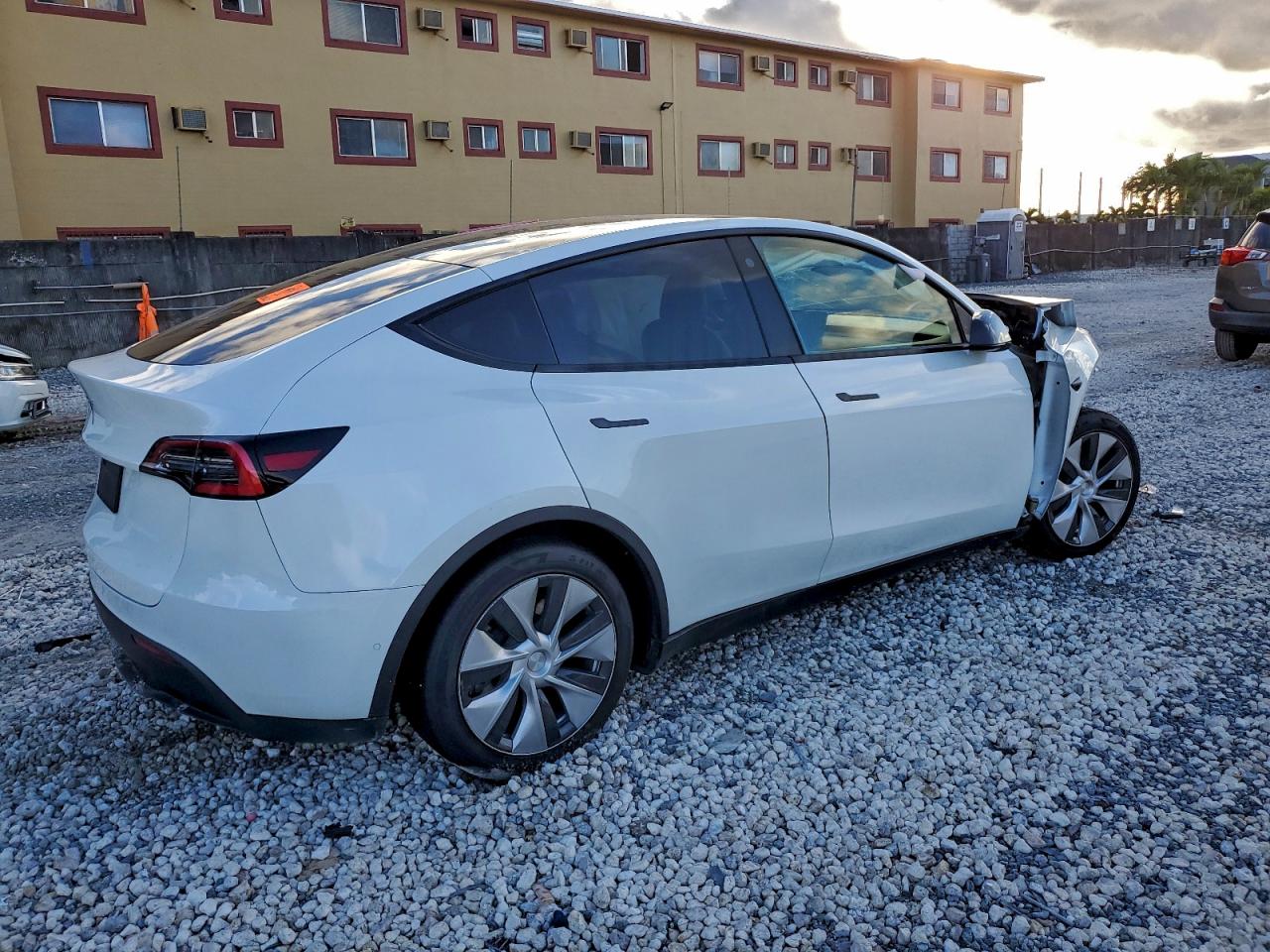 2021 TESLA MODEL Y photo 3