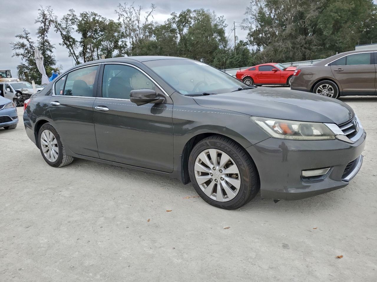 2013 HONDA ACCORD EX photo 4