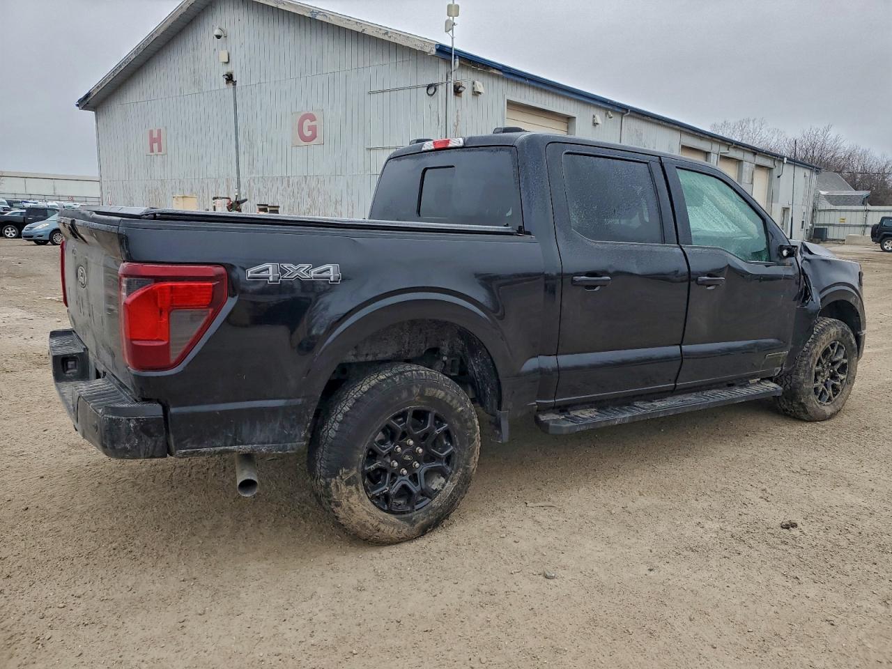 2025 FORD F150 XLT photo 3
