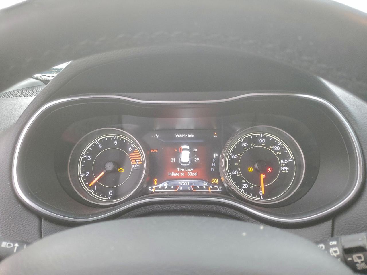 2019 JEEP CHEROKEE LIMITED photo 9