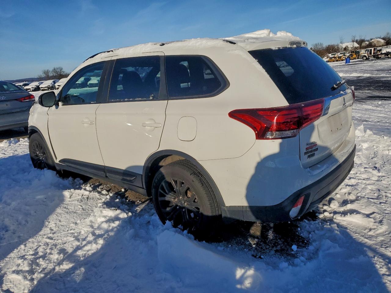 2018 MITSUBISHI OUTLANDER SE photo 3