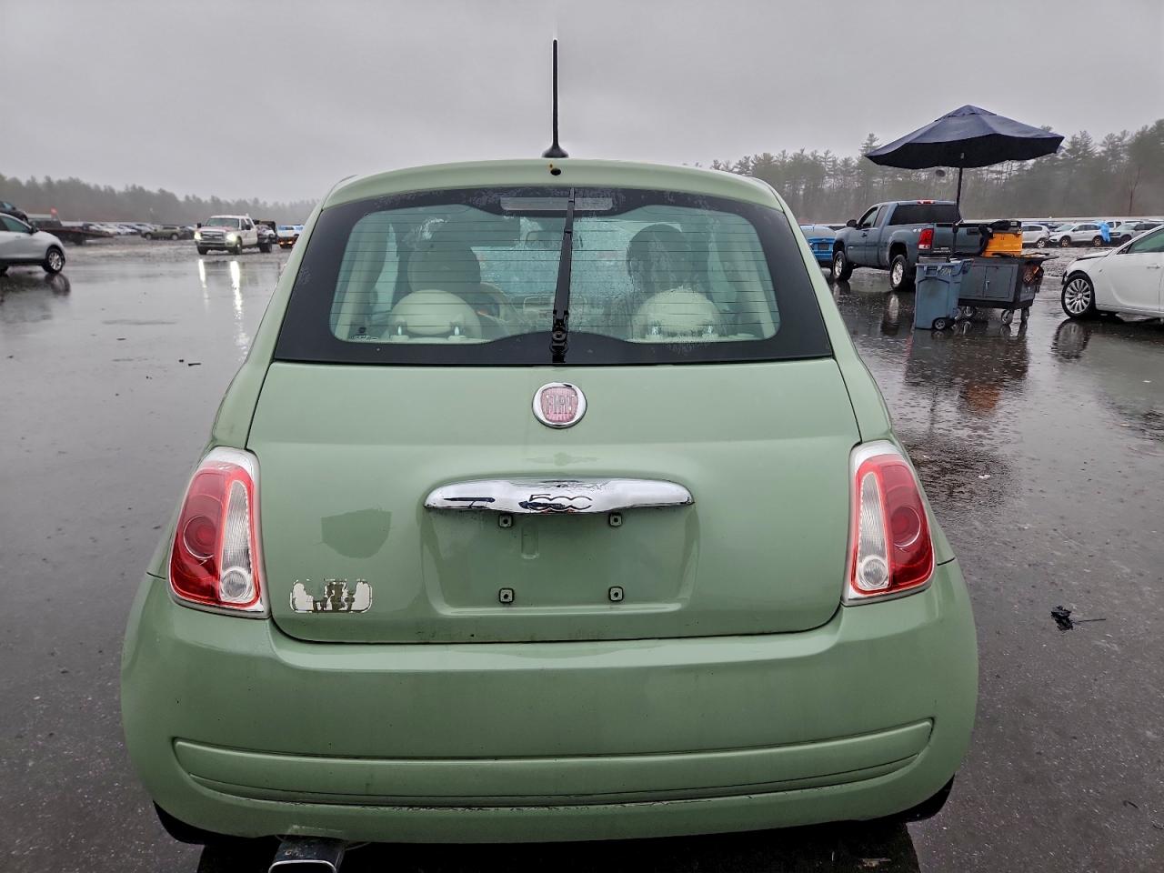 2012 FIAT 500 LOUNGE photo 11