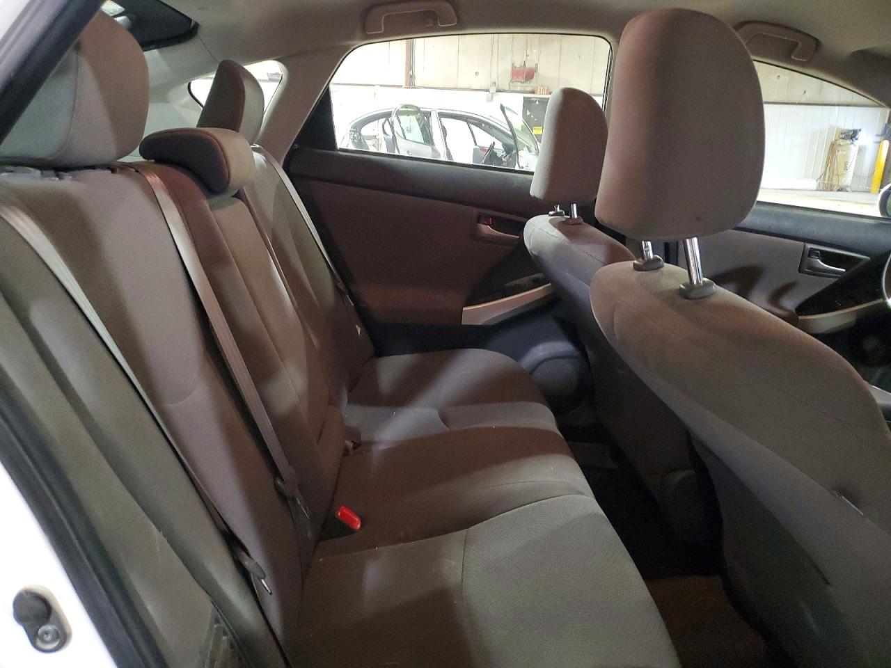 2013 TOYOTA PRIUS photo 19