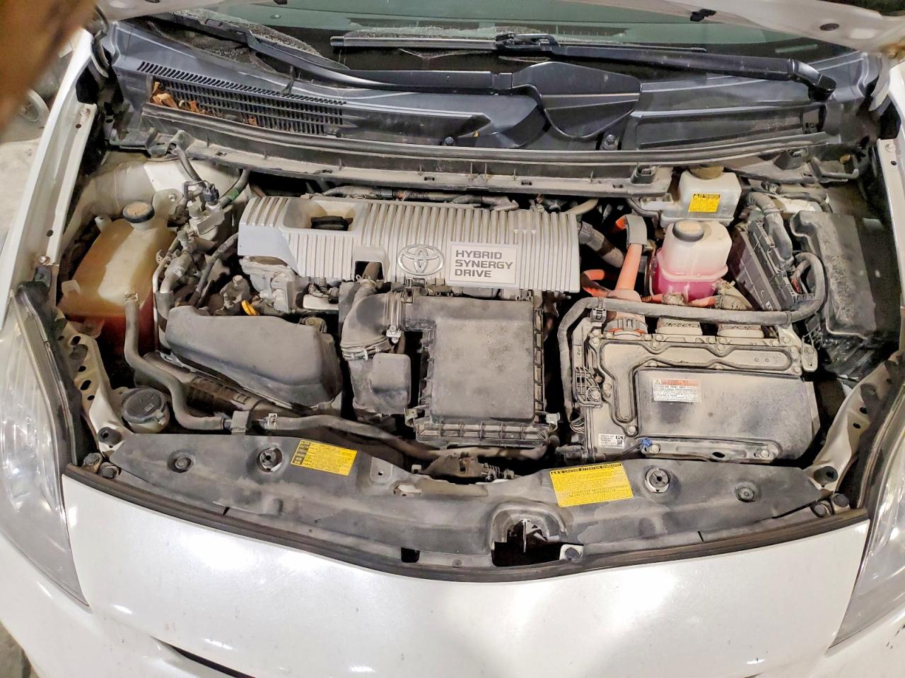 2013 TOYOTA PRIUS photo 21