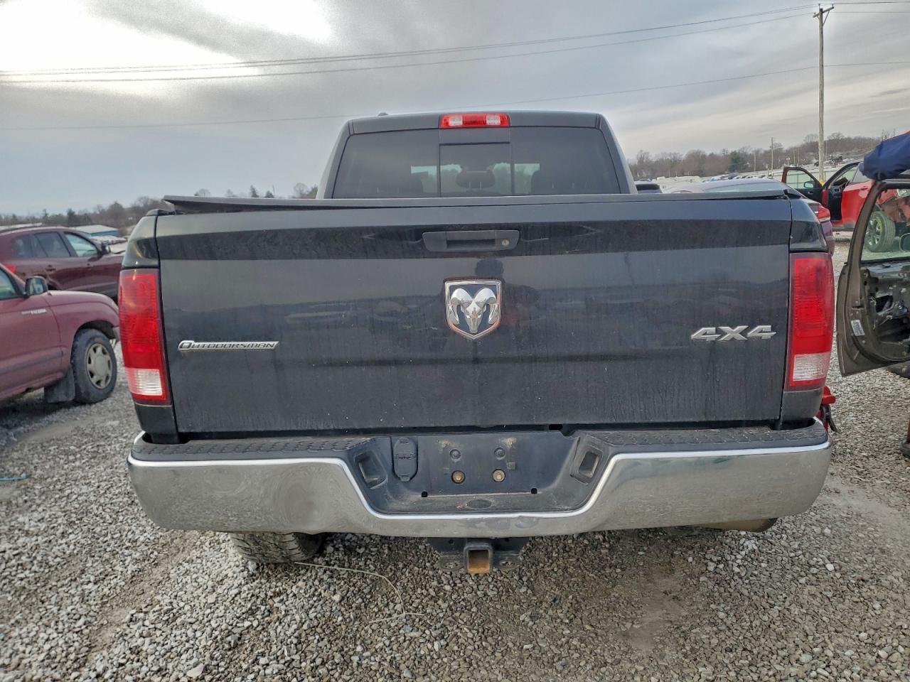 2015 RAM 1500 SLT photo 11