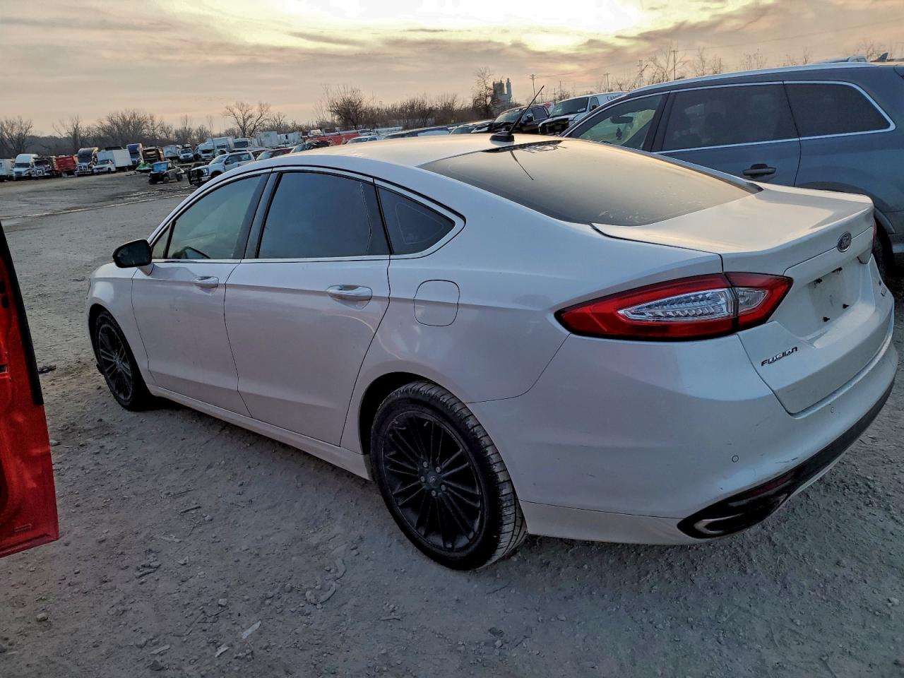2013 FORD FUSION SE photo 5