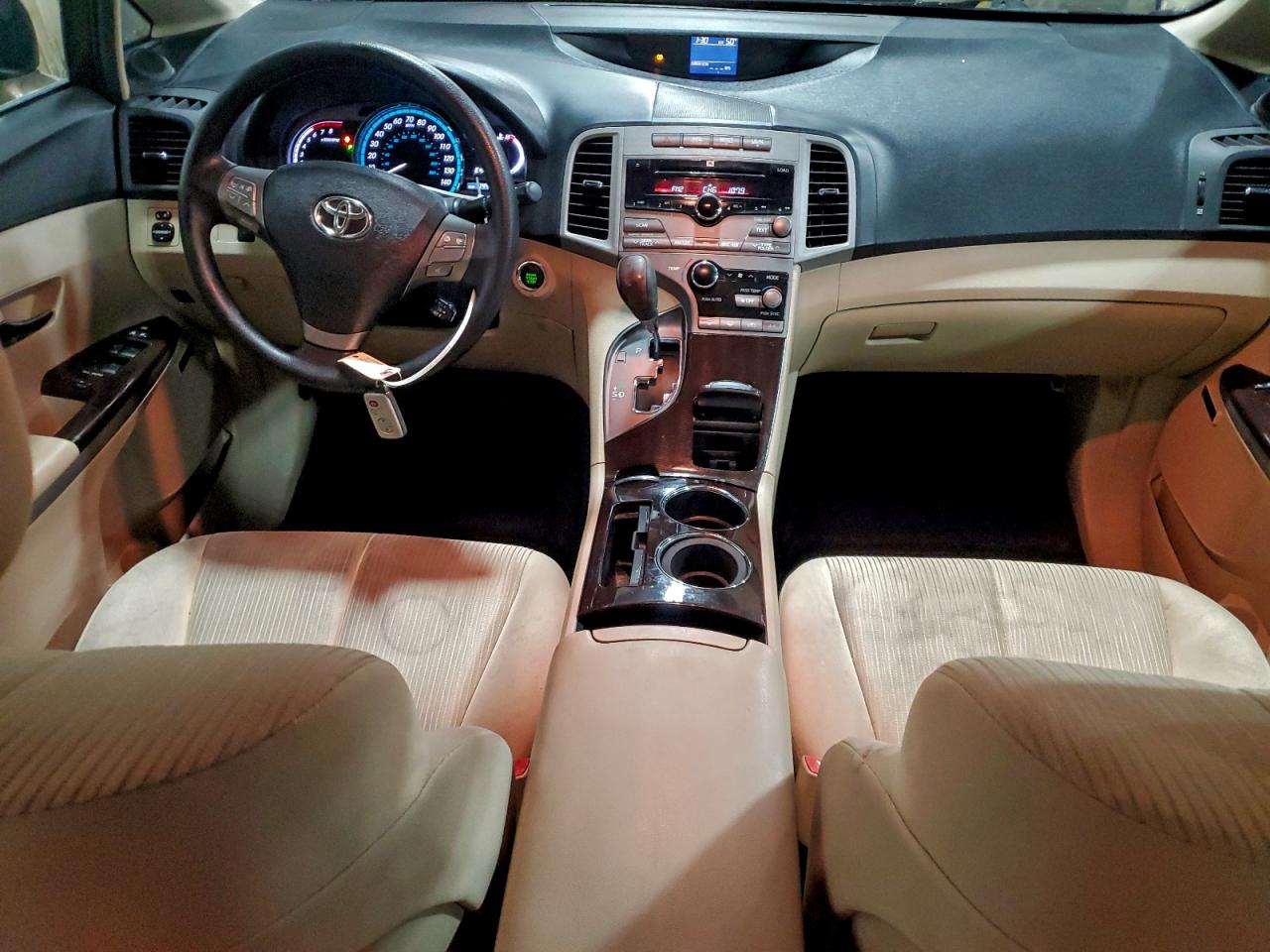 2009 TOYOTA VENZA photo 15