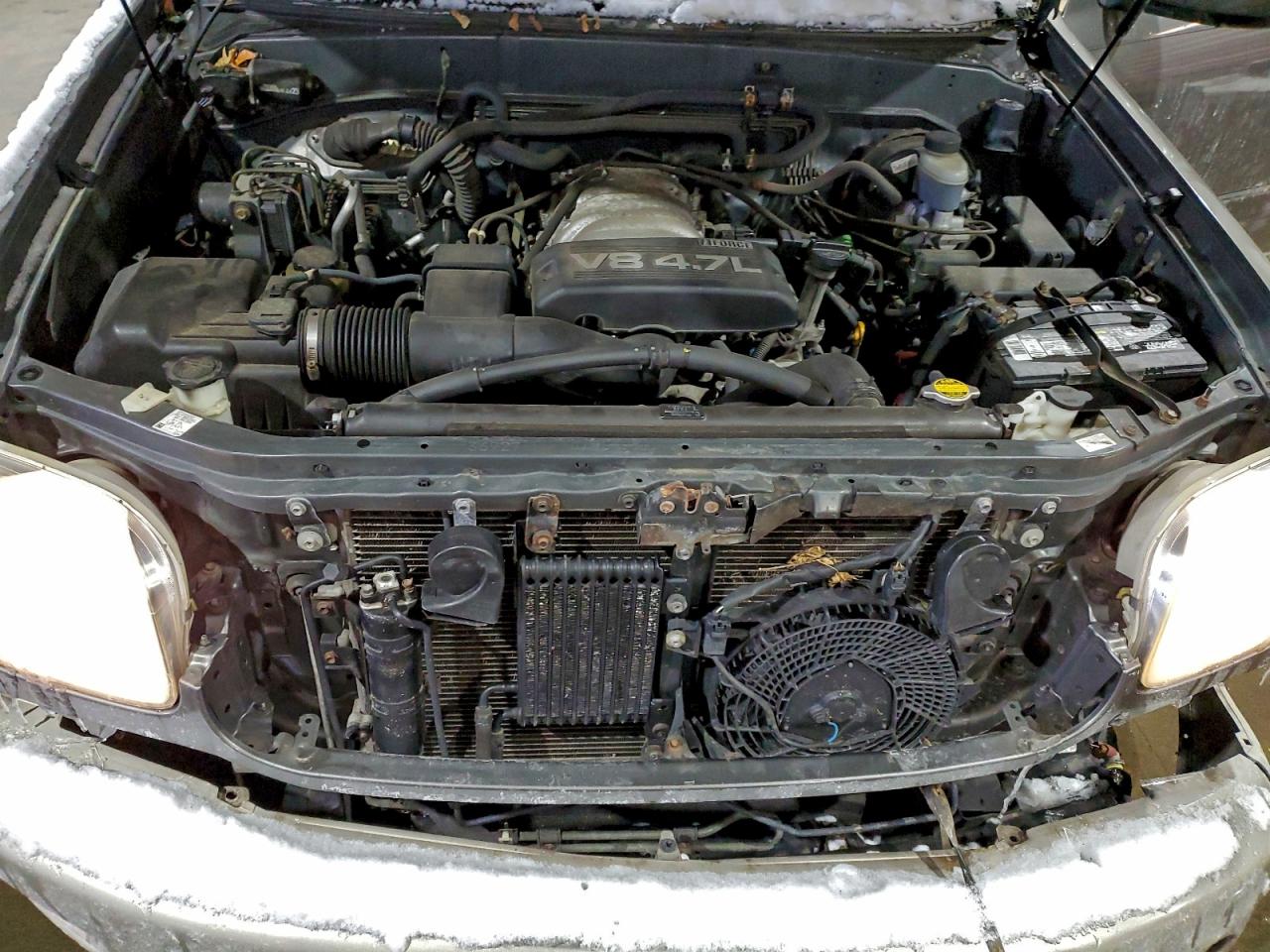 2004 TOYOTA SEQUOIA SR5 photo 12