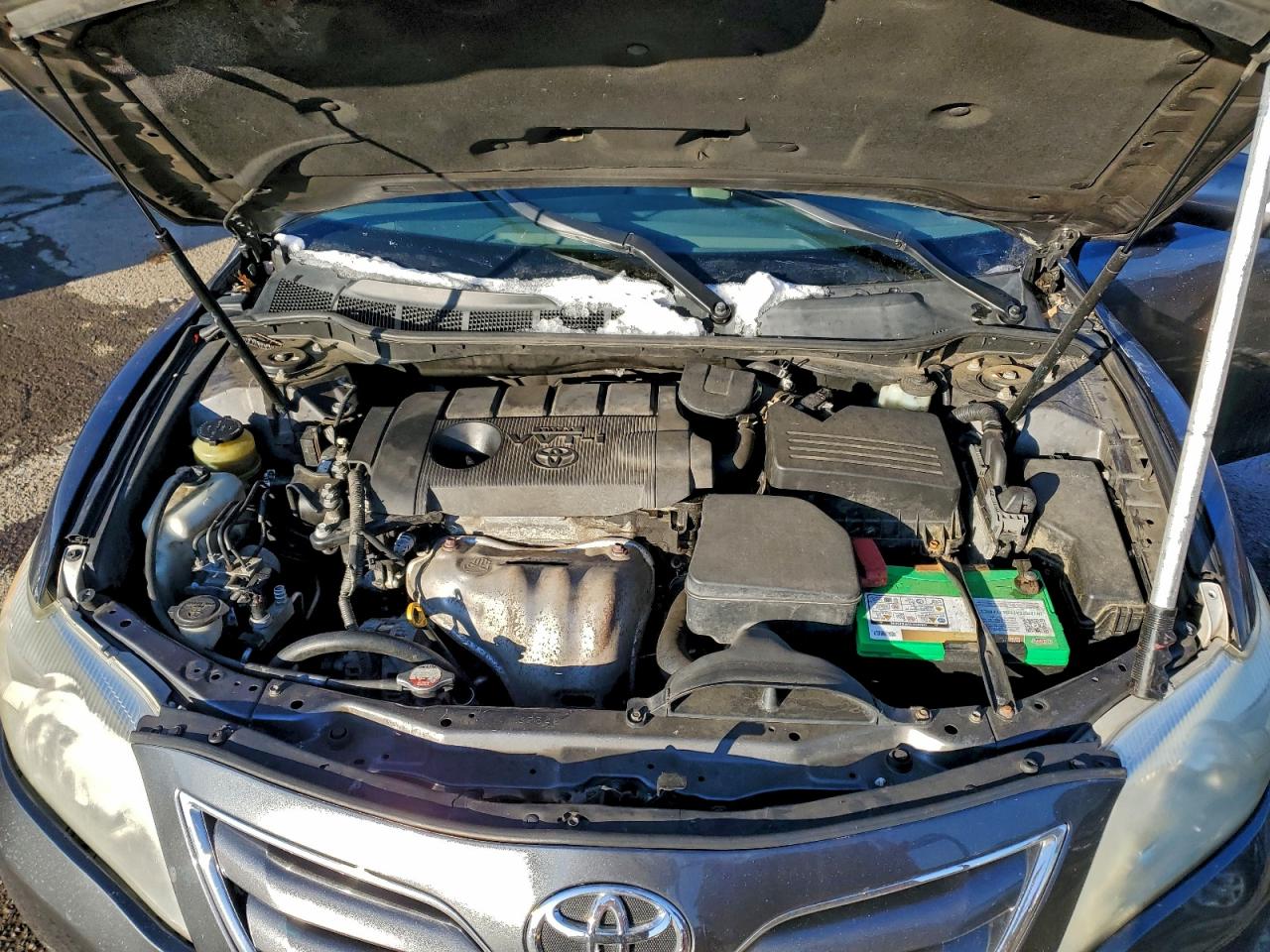 2011 TOYOTA CAMRY BASE photo 11