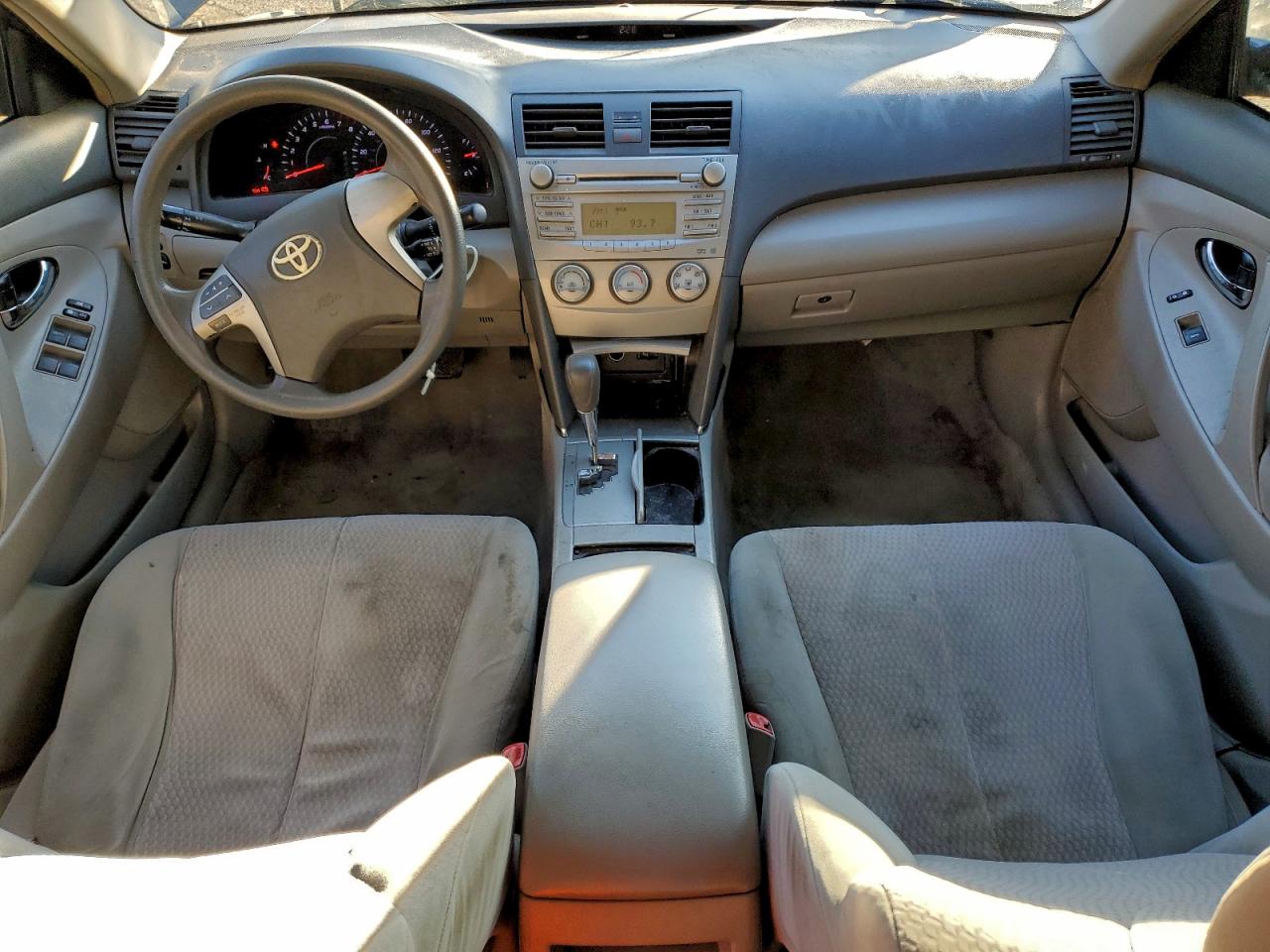 2011 TOYOTA CAMRY BASE photo 8