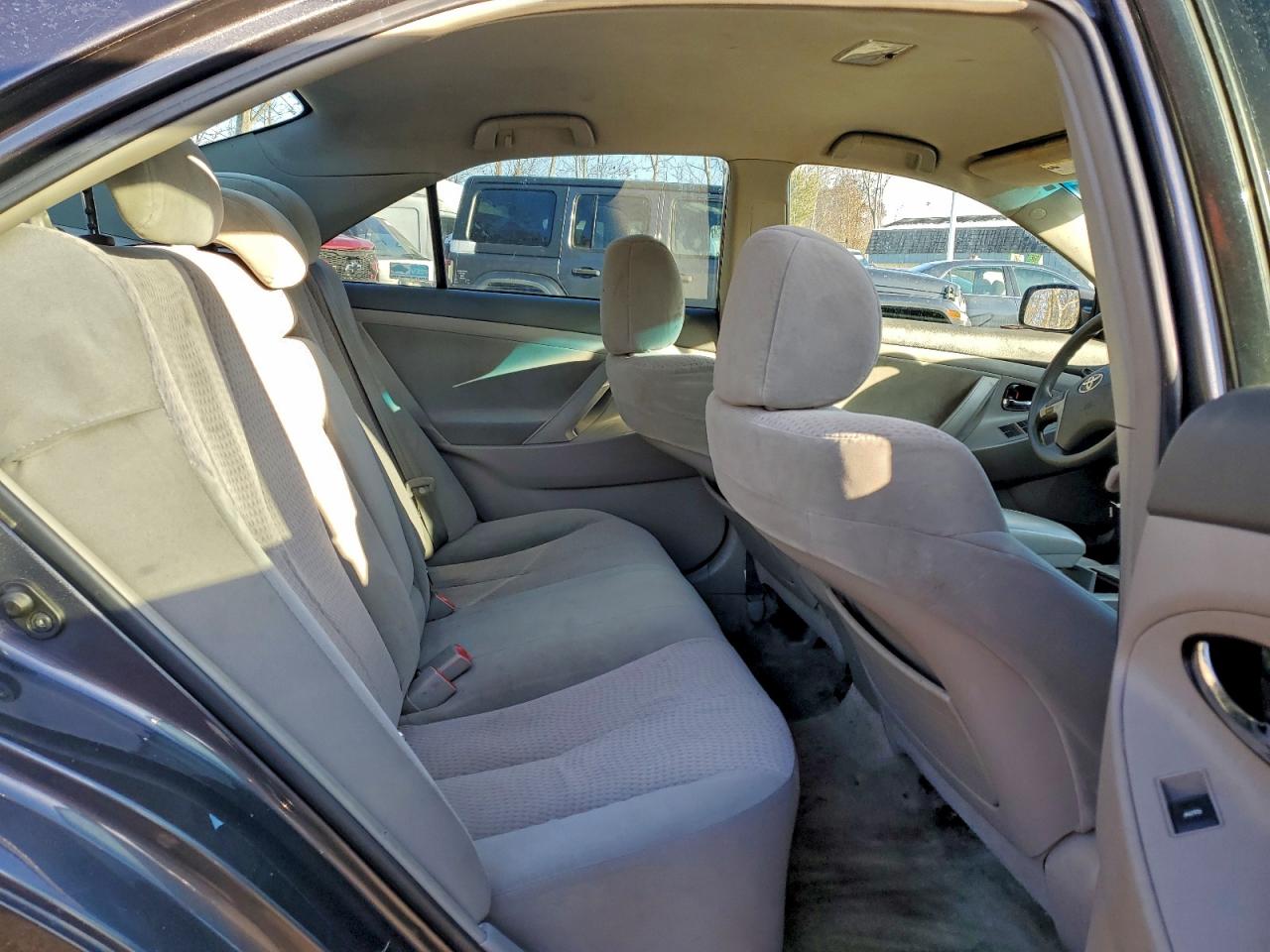 2011 TOYOTA CAMRY BASE photo 10