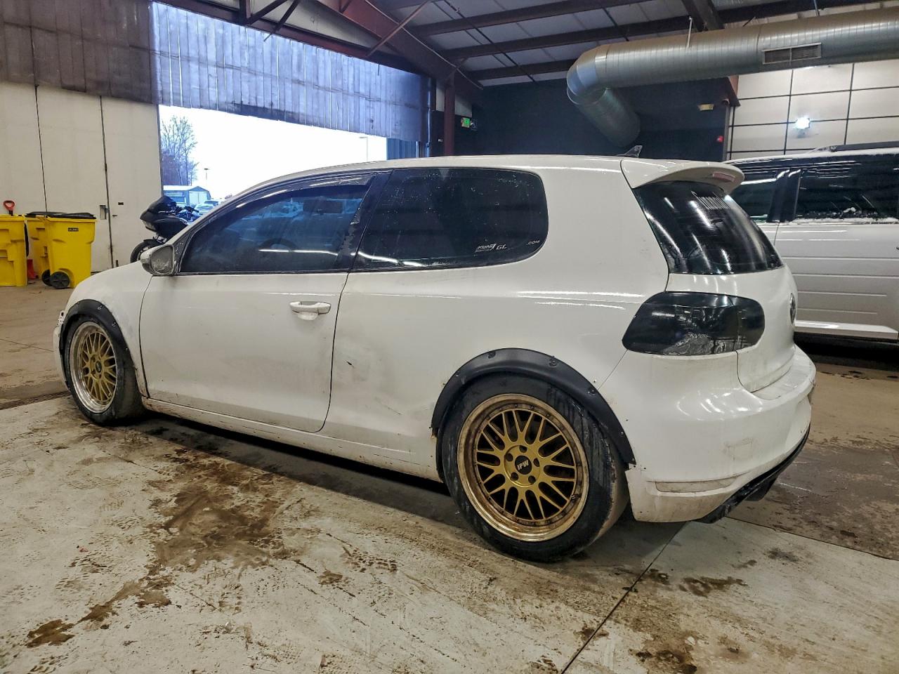 2011 VOLKSWAGEN GTI photo 4