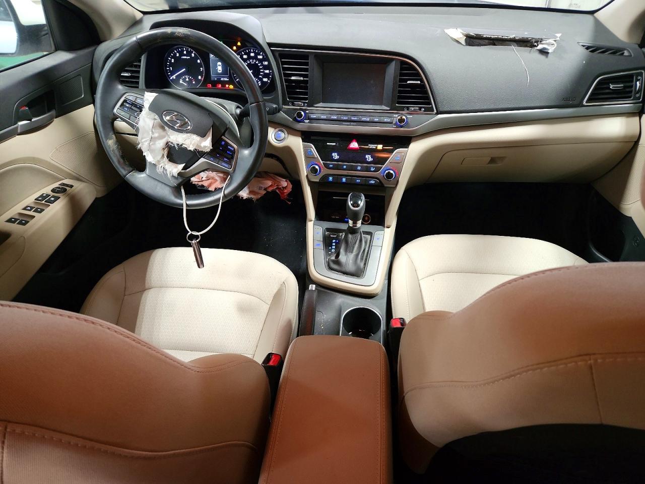 2017 HYUNDAI ELANTRA SE photo 15