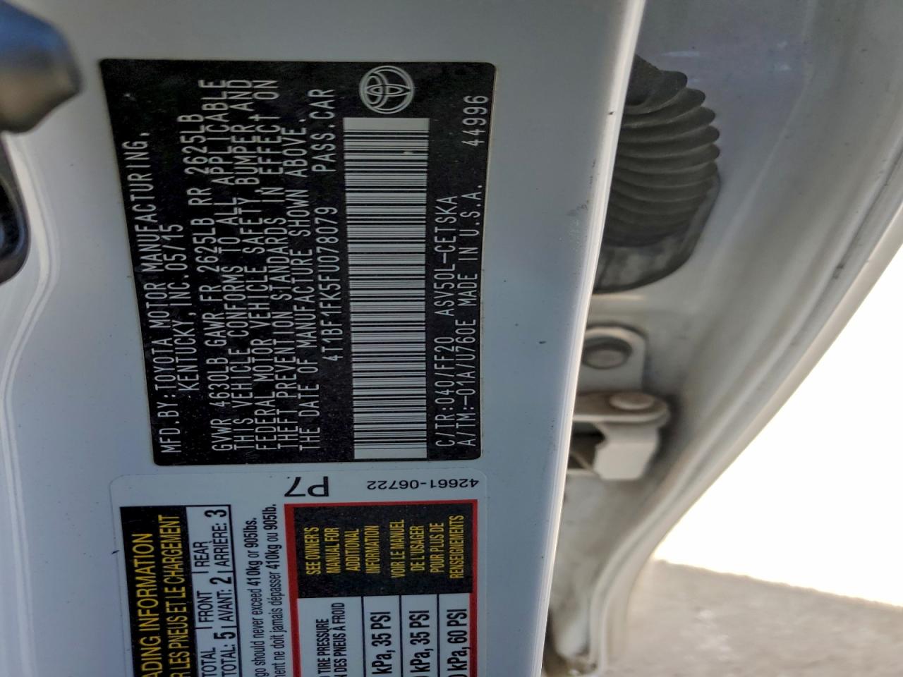 2015 TOYOTA CAMRY LE photo 34