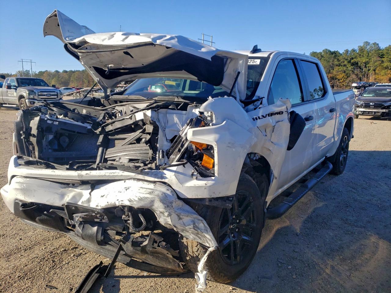 2025 CHEVROLET SILVERADO