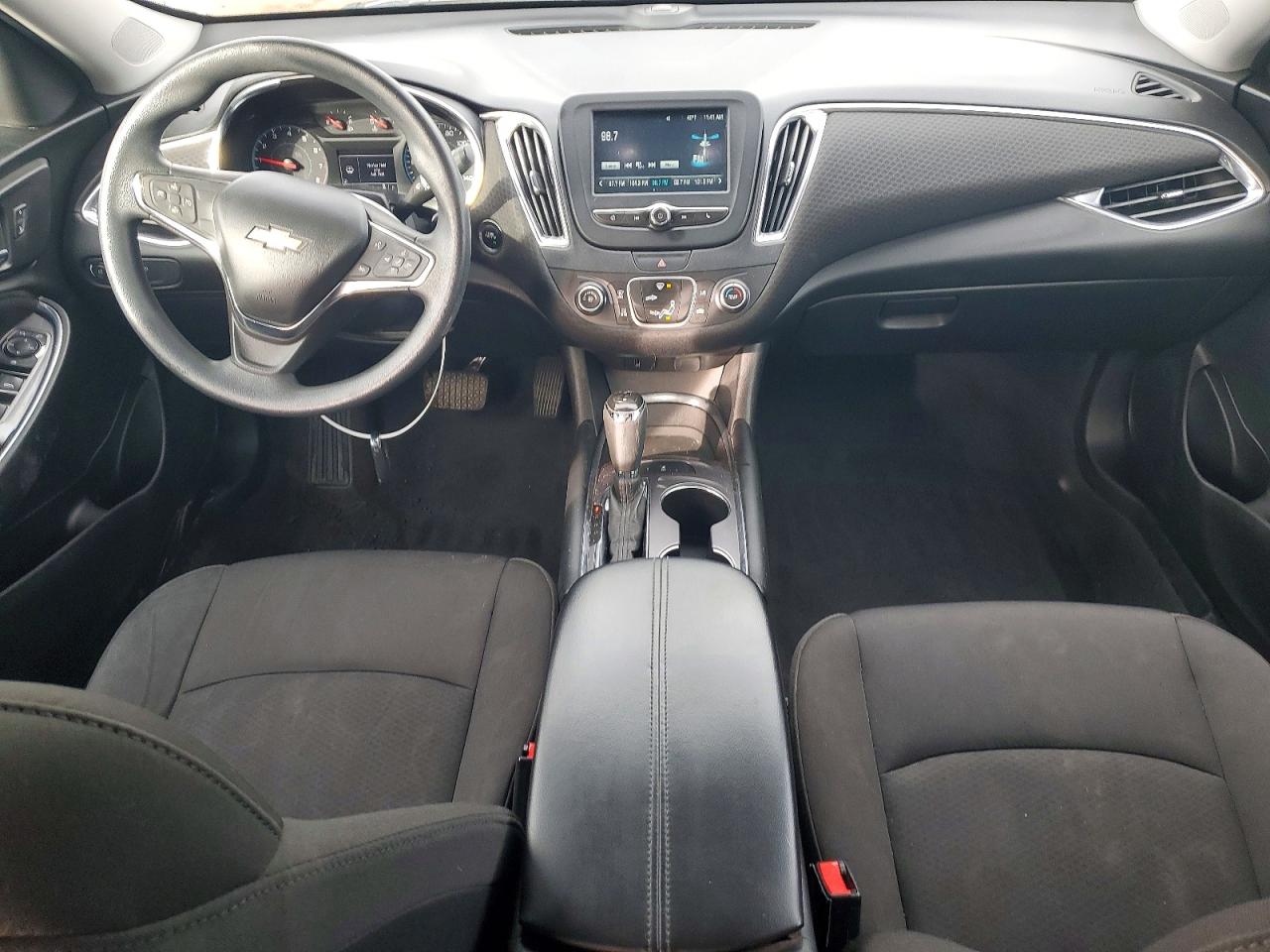2018 CHEVROLET MALIBU LT photo 22