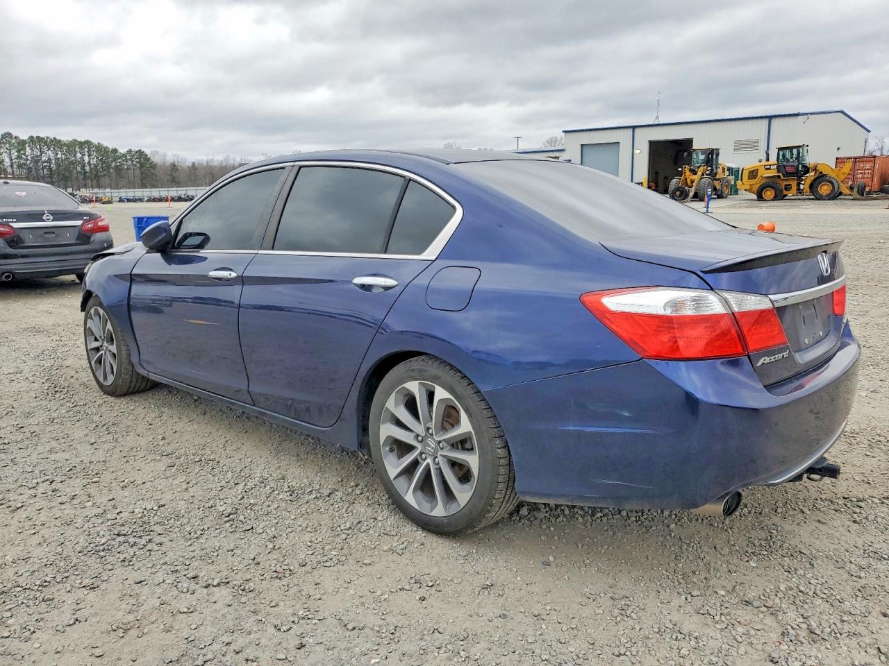 2014 HONDA ACCORD SPORT photo 2