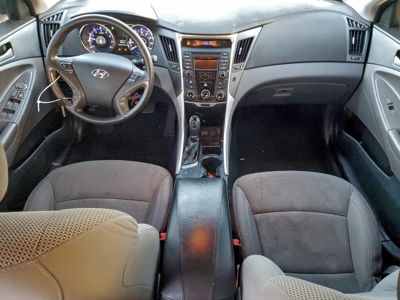 2014 HYUNDAI SONATA GLS photo 8