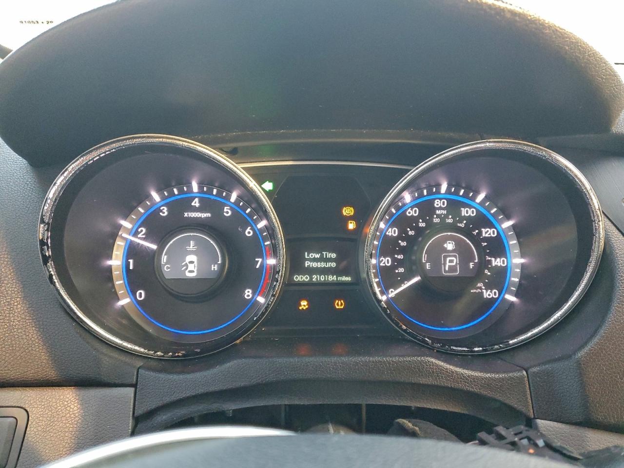 2014 HYUNDAI SONATA GLS photo 9