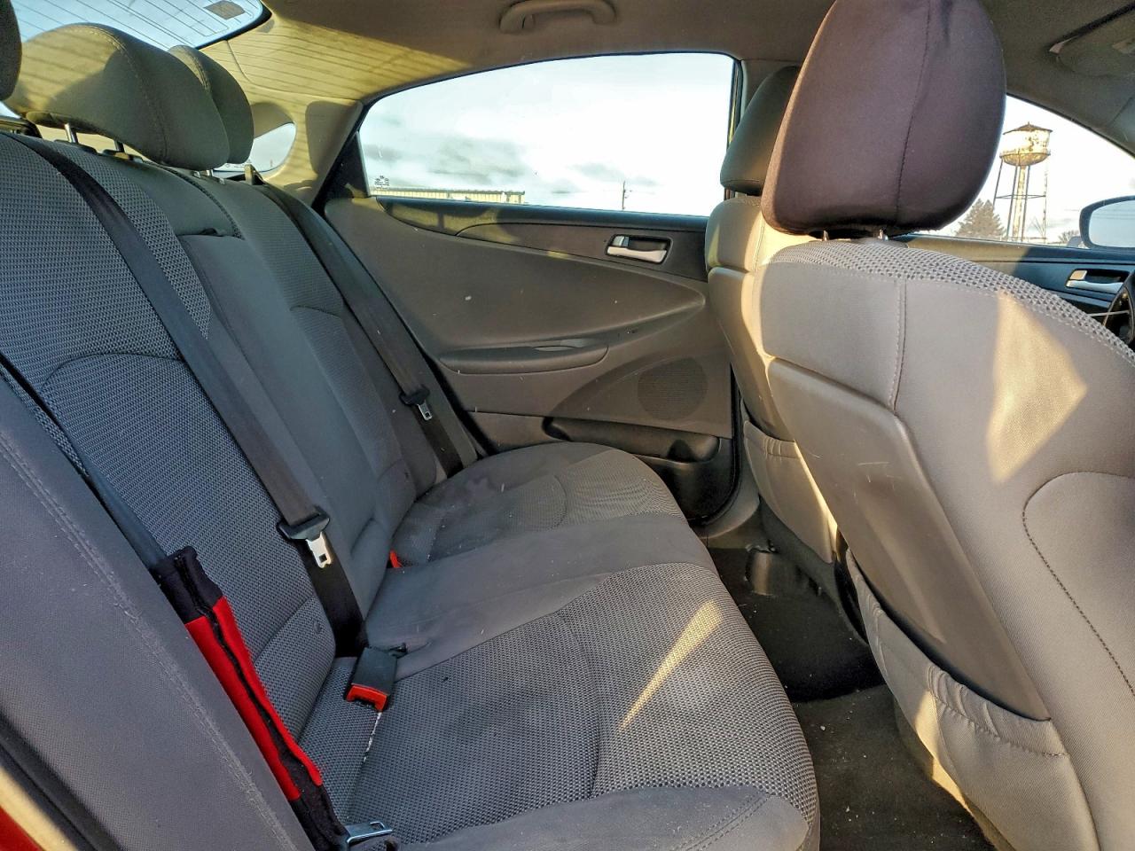 2014 HYUNDAI SONATA GLS photo 10