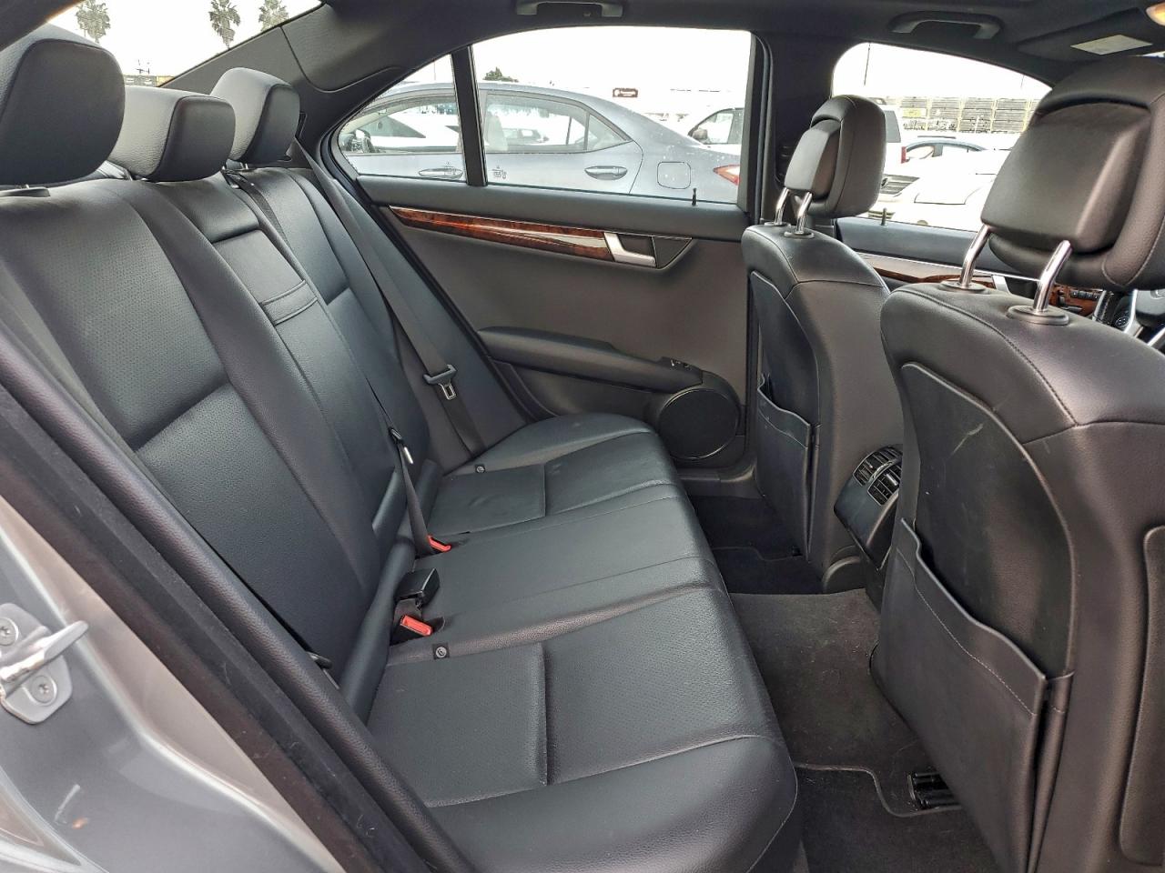 2013 MERCEDES-BENZ C 250 photo 19