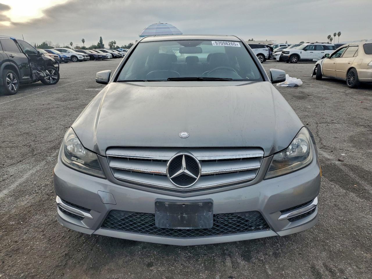 2013 MERCEDES-BENZ C 250 photo 9