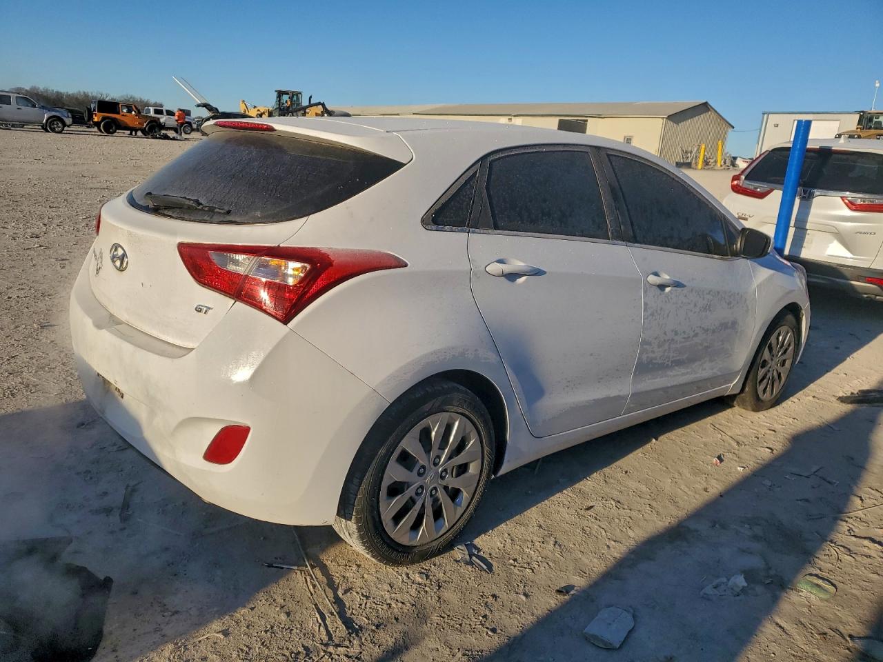 2017 HYUNDAI ELANTRA GT photo 5